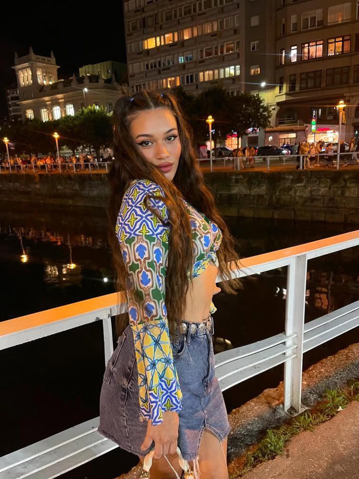 Escort - TATIANA - Ibiza Tops